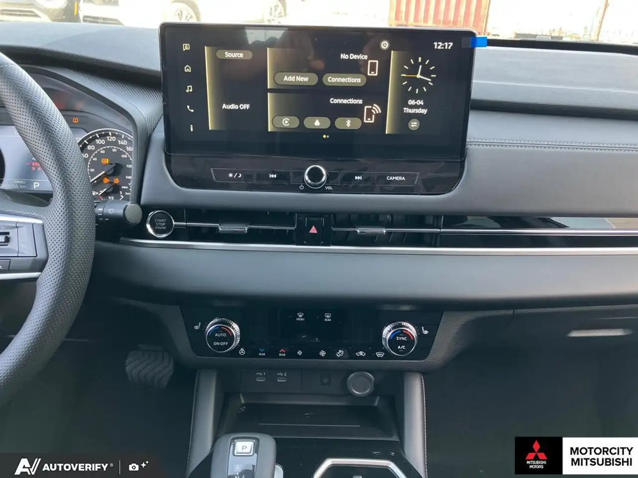 Mitsubishi Outlander снимка Mitsubishi Outlander