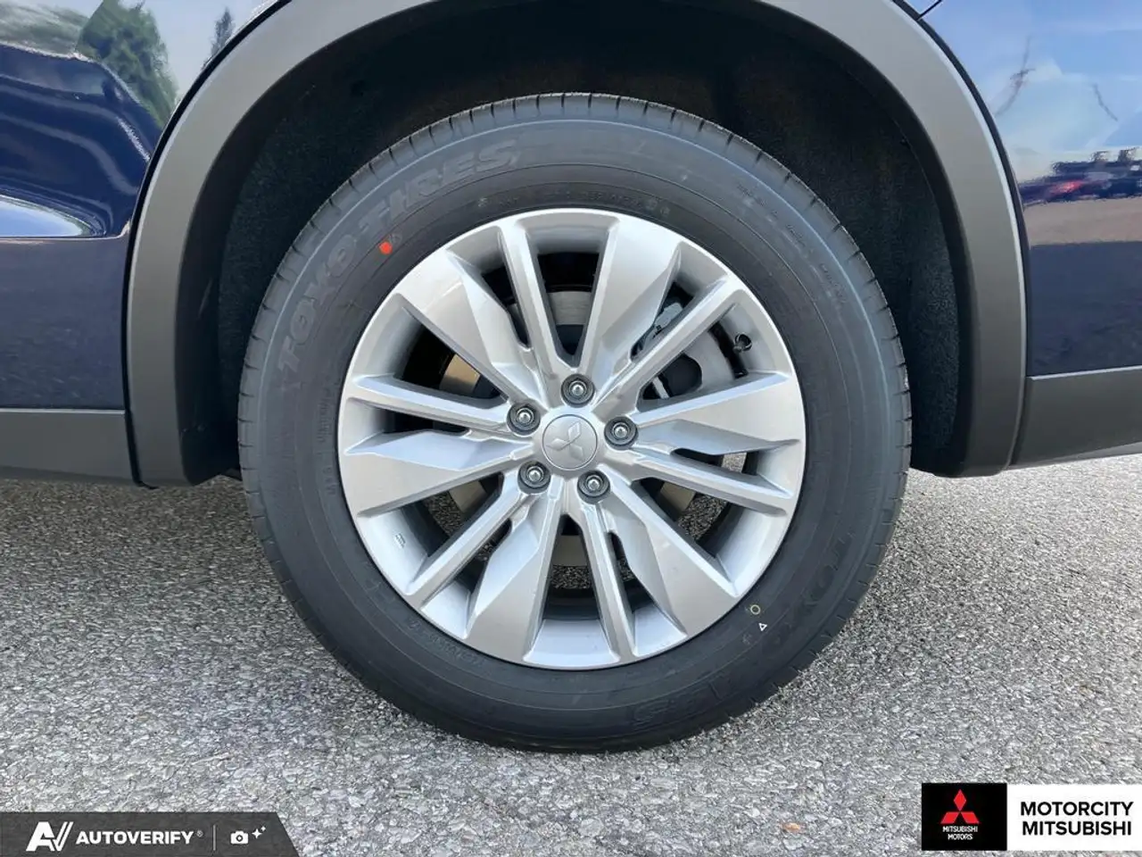 Mitsubishi Outlander снимка Mitsubishi Outlander