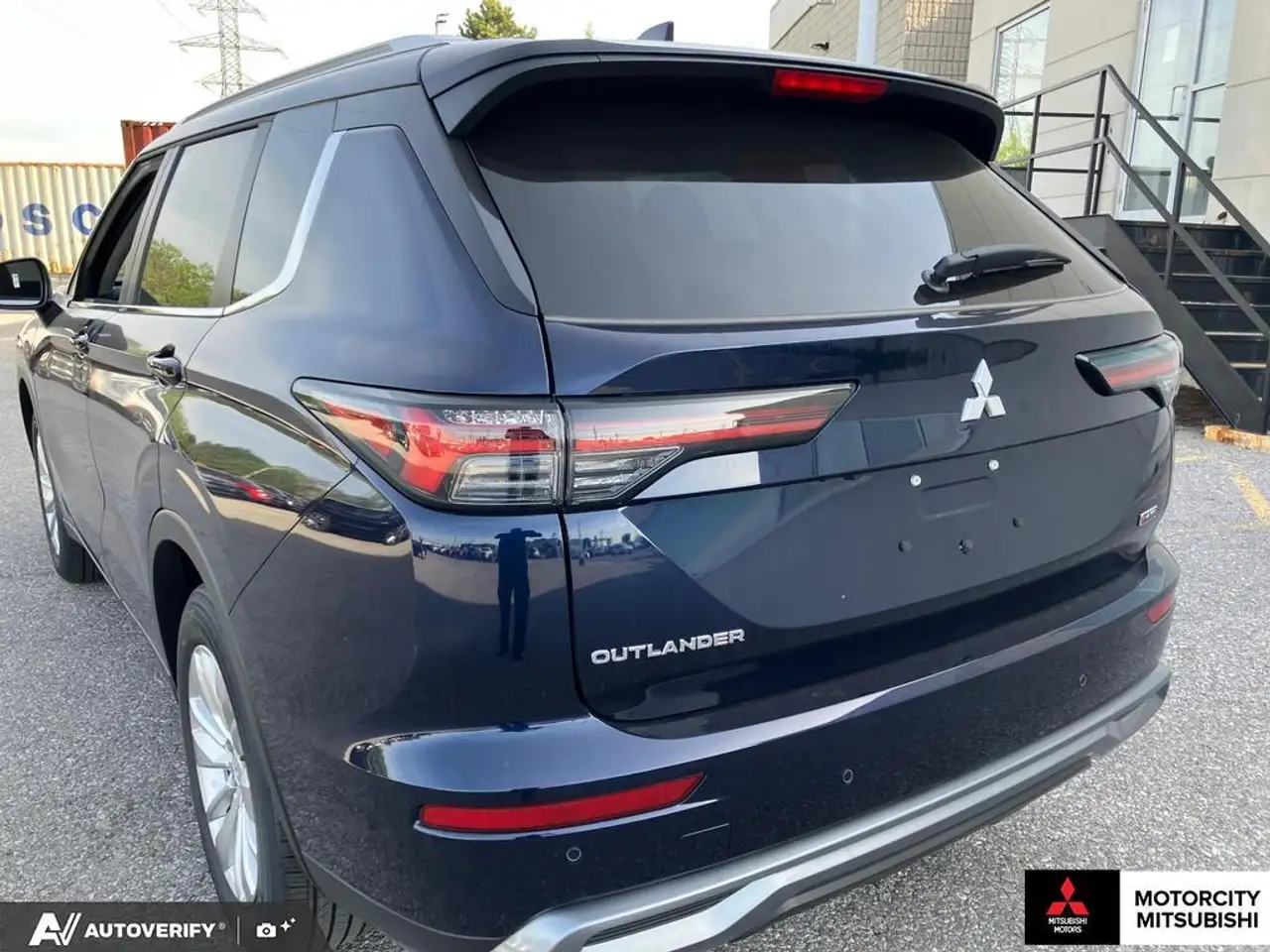 Mitsubishi Outlander снимка Mitsubishi Outlander