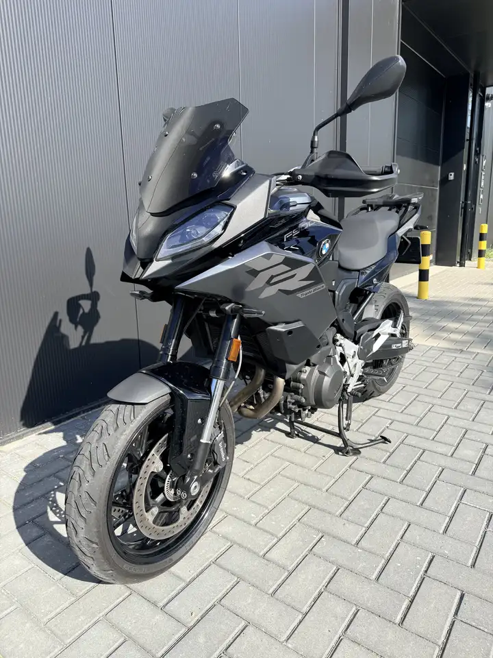 BMW F 900 XR