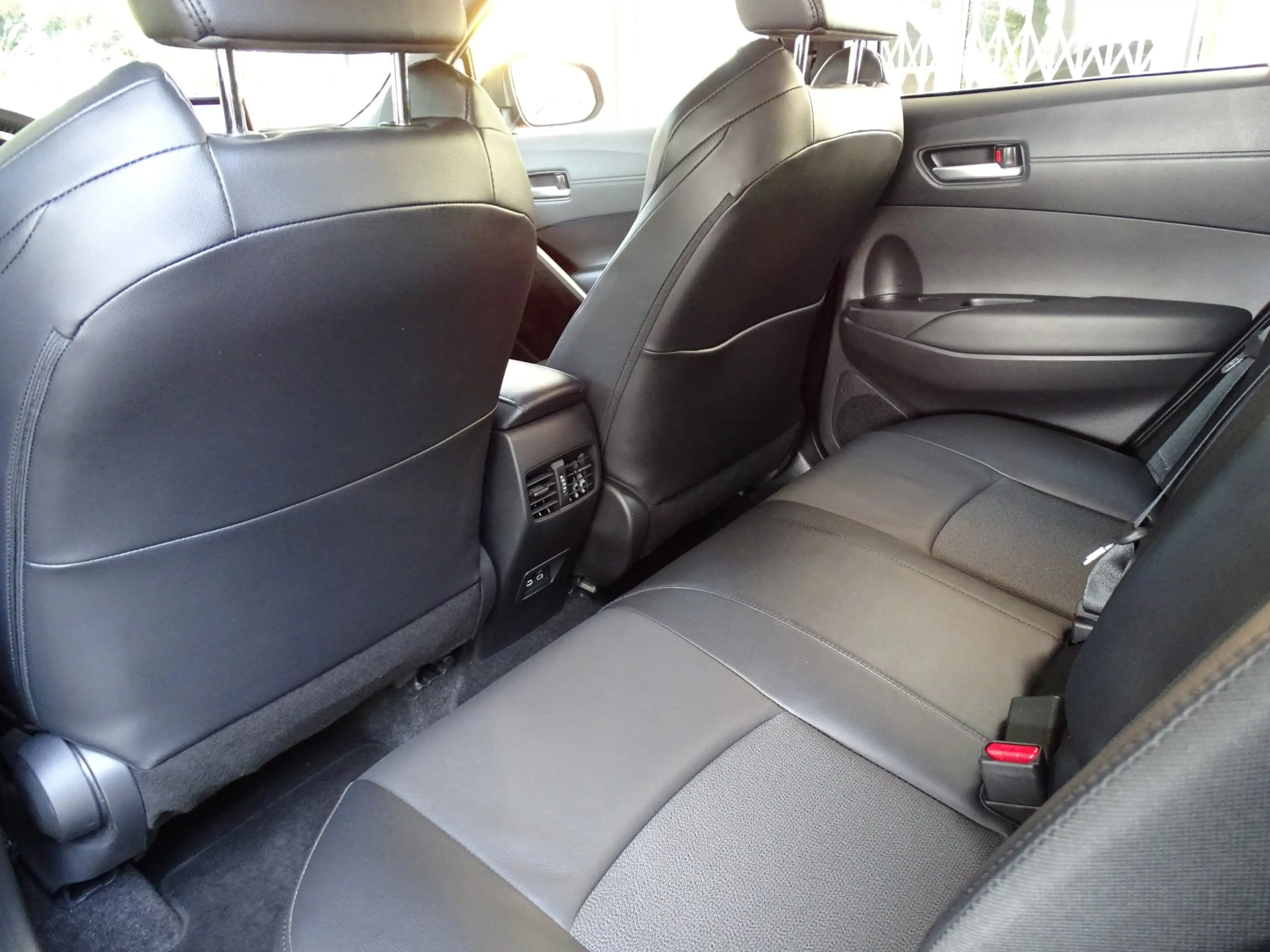 Toyota Corolla Cross Hybrid 140 Style|Trekhaak|Camera|Fabrieksgarantie — photo 8
