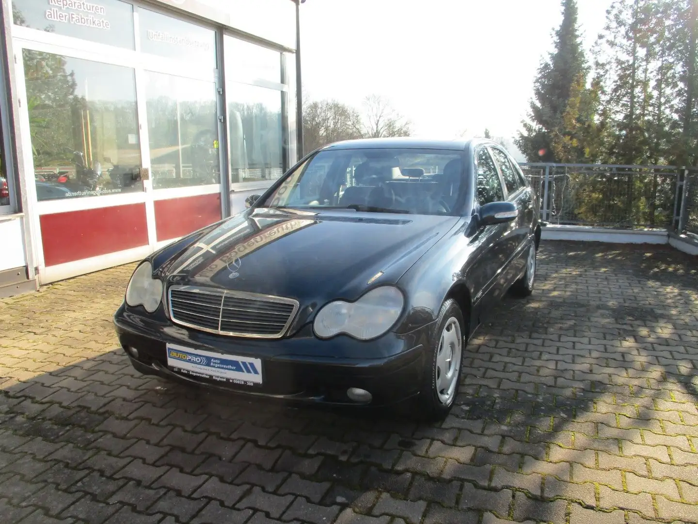 Mercedes-Benz C 180 CLASSIC+Automatik+Klima+Schiebedach Schwarz - 1