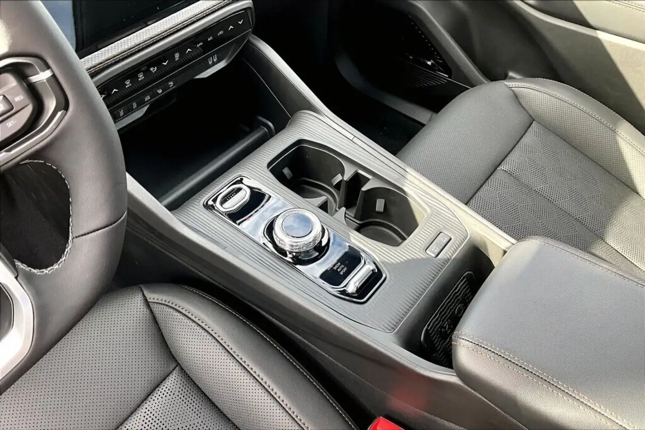Jeep Cherokee снимка Jeep Cherokee