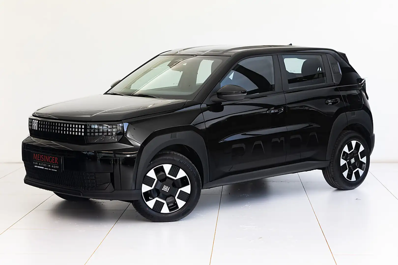 Fiat Grande Panda Hybrid mHEV 110 6-Gang eDCT Icon Schwarz - 1