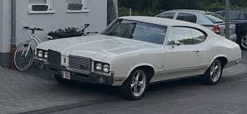 Cutlass S