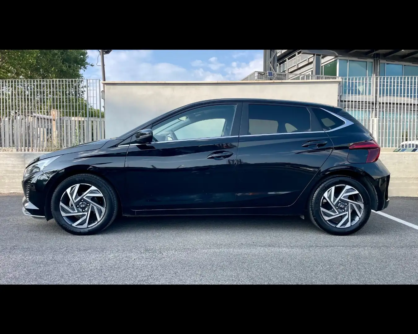 Hyundai i20 PE 1.2 MT PRIME +SP - 1