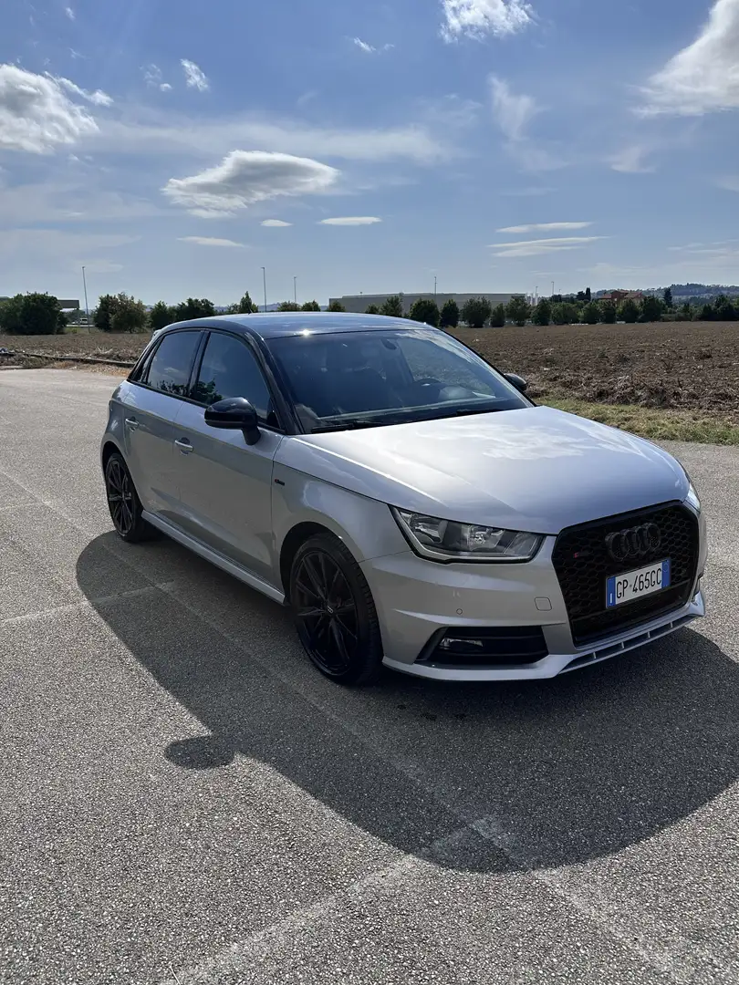 Audi A1 Sportback 1.4 tdi s-tronic S line - 1