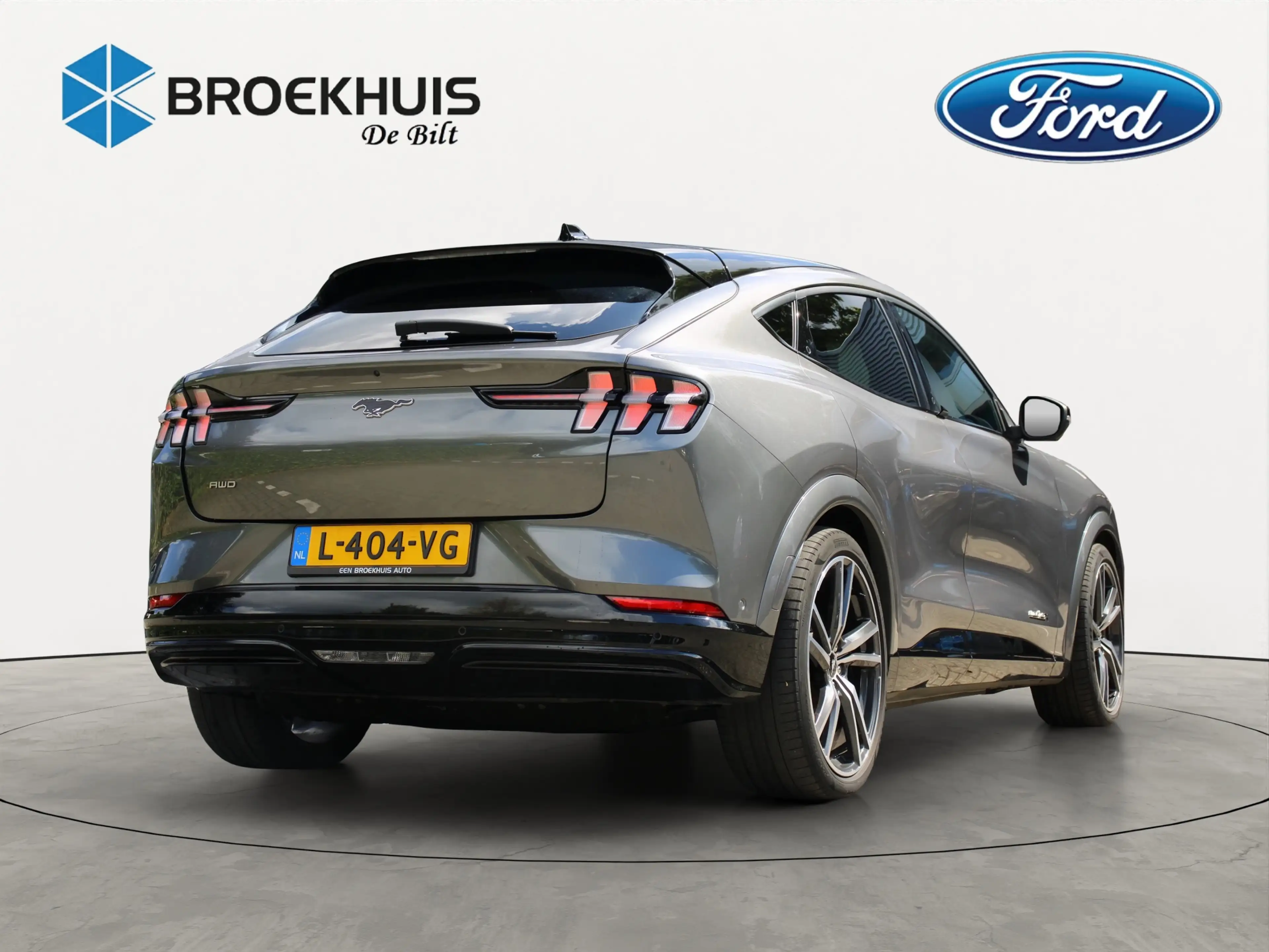 Ford Mustang Mach-E Extended First Edition AWD 98 kWh | NL-AUTO! | 1E — photo 3
