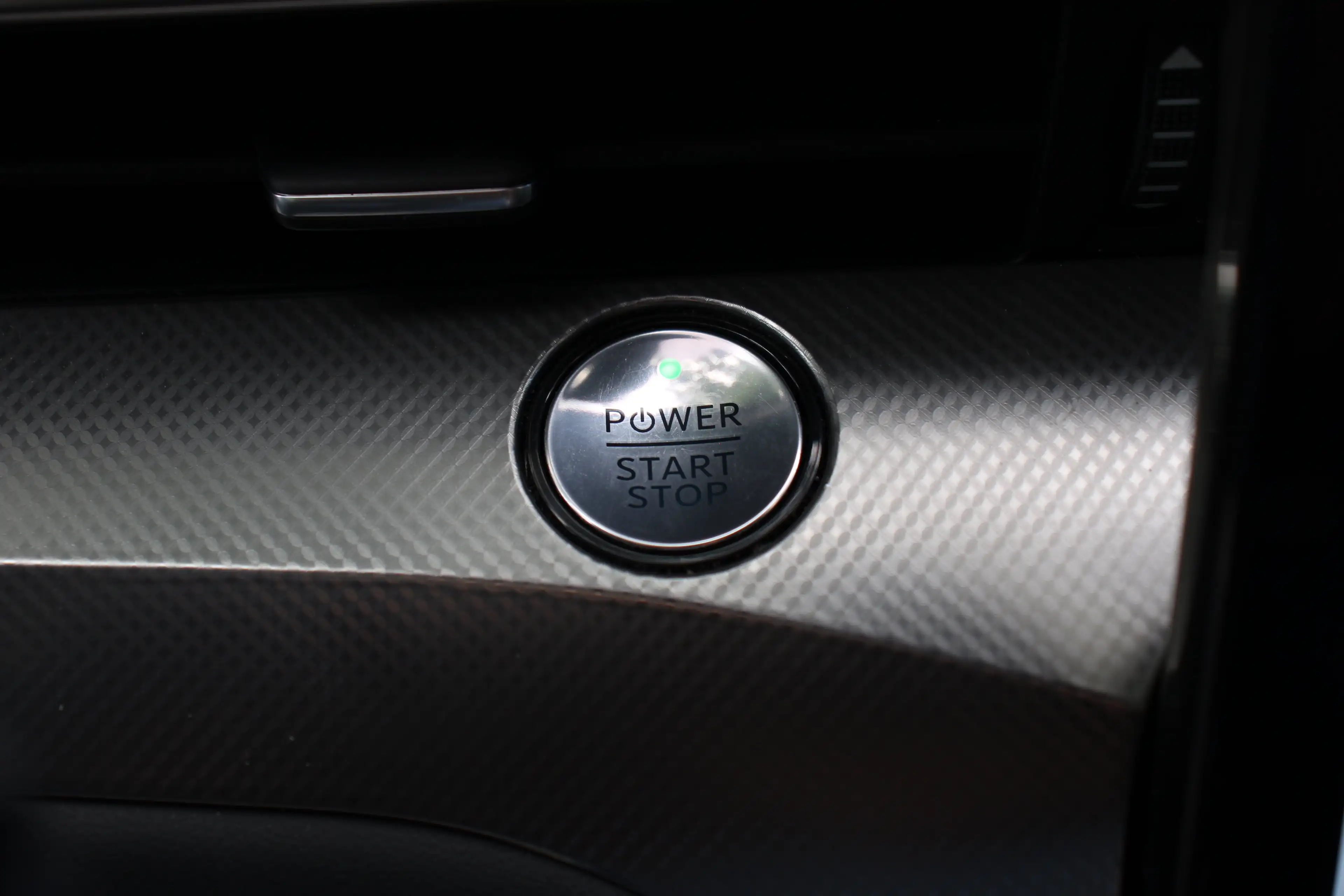 Ford Mustang Mach-E Extended First Edition AWD 98 kWh | NL-AUTO! | 1E — photo 18