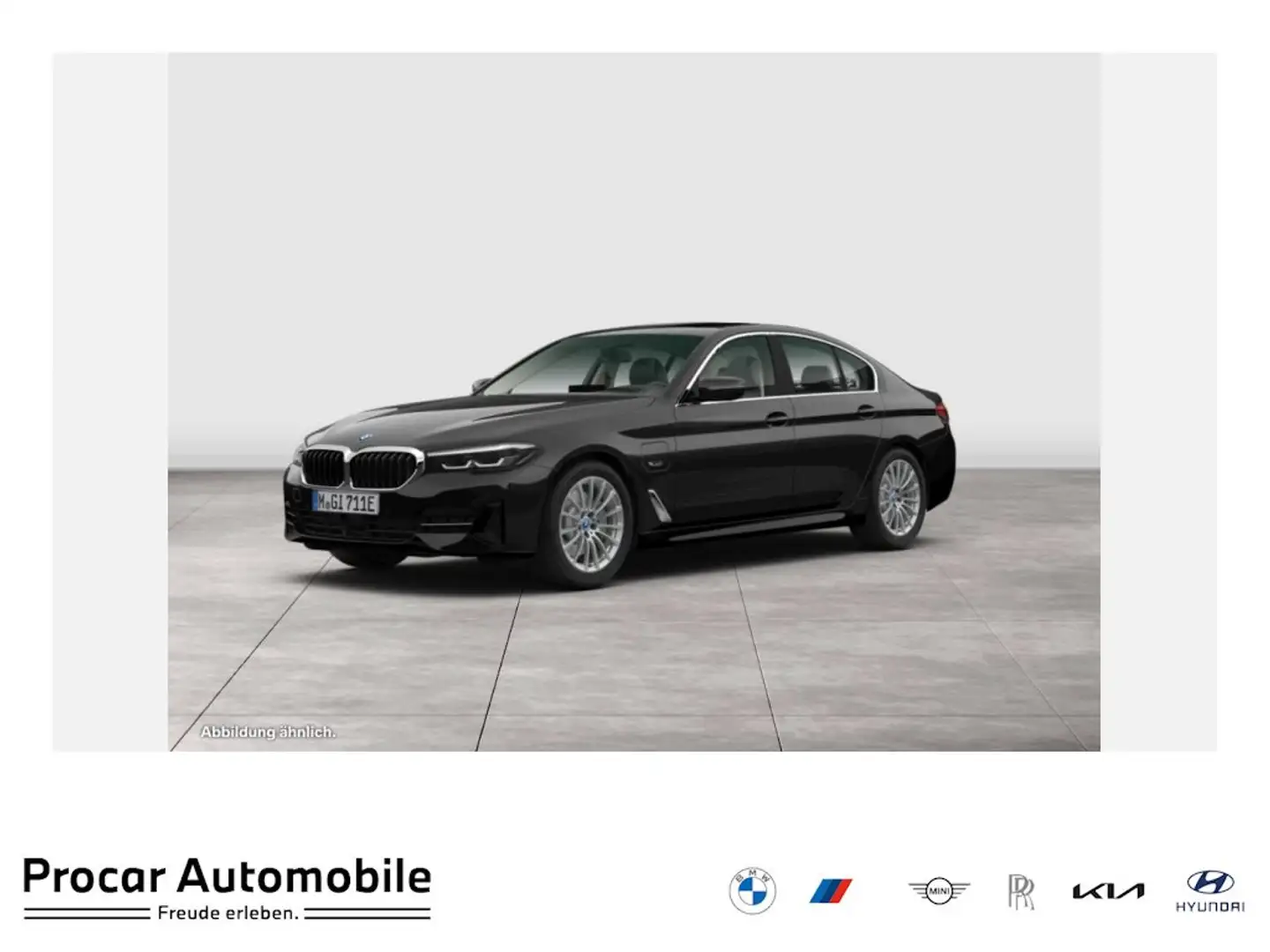 BMW 545 e xDrive ACC+KAMERA+NAVI+LED+DA+PA+PANO+LEDER Noir - 1
