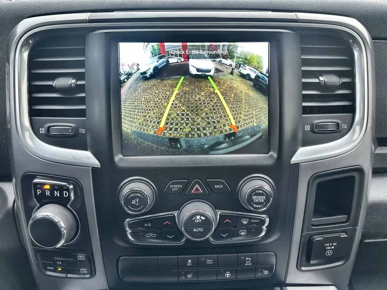 RAM 1500 снимка RAM 1500