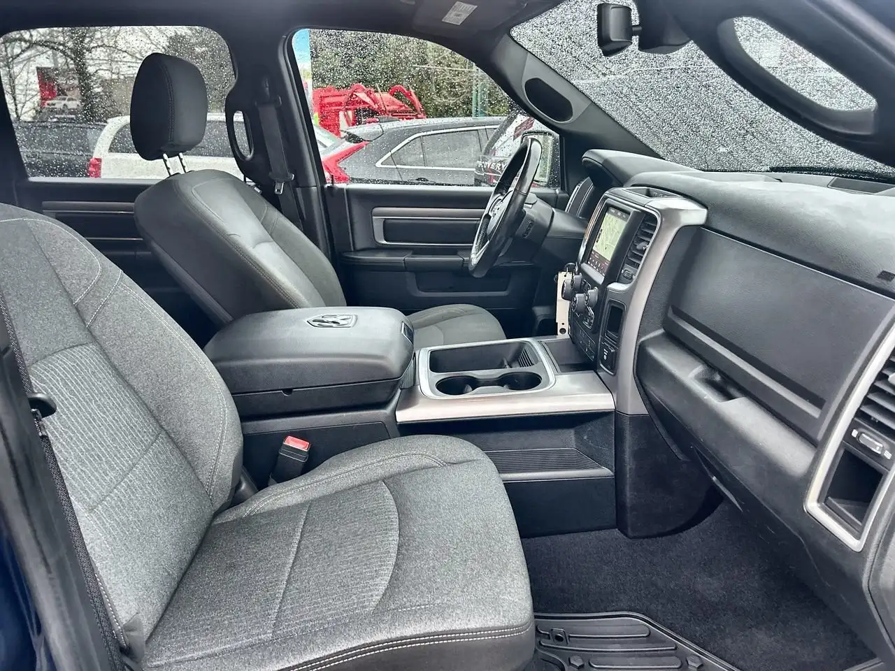 RAM 1500 снимка RAM 1500