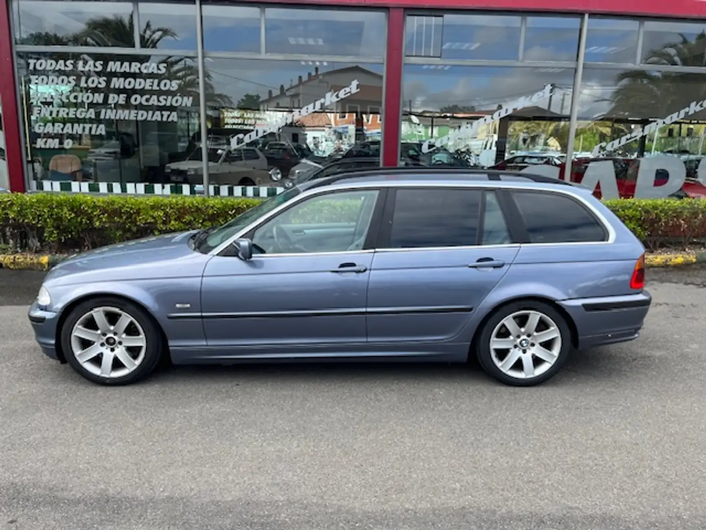 BMW 330 330d Touring Azul - 2