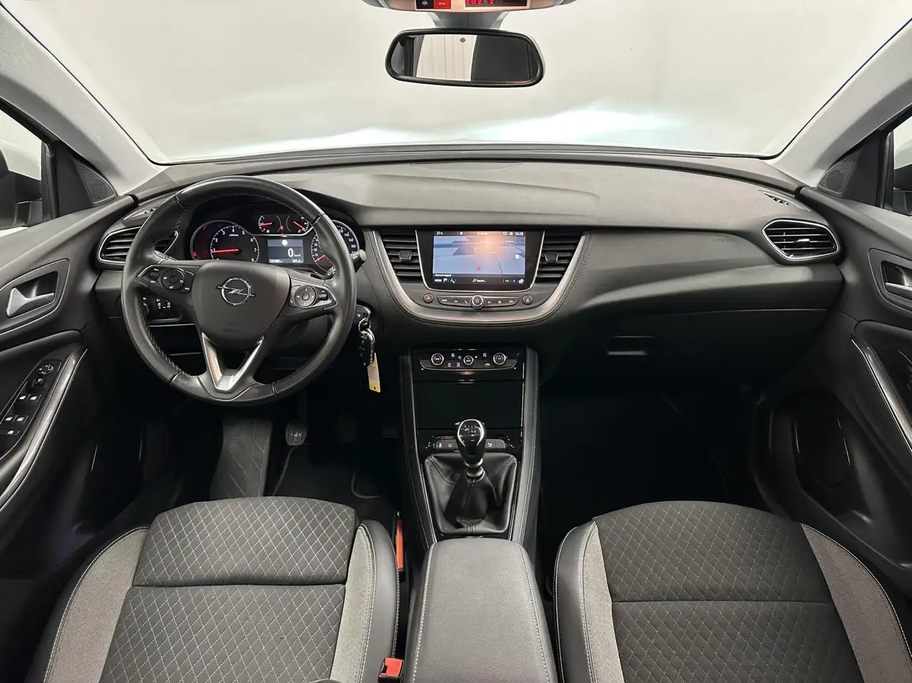 Opel Grandland 1.2 Turbo Elegance CAMERA TREKHAAK LM NAVI CARPLAY, миниатюра 2
