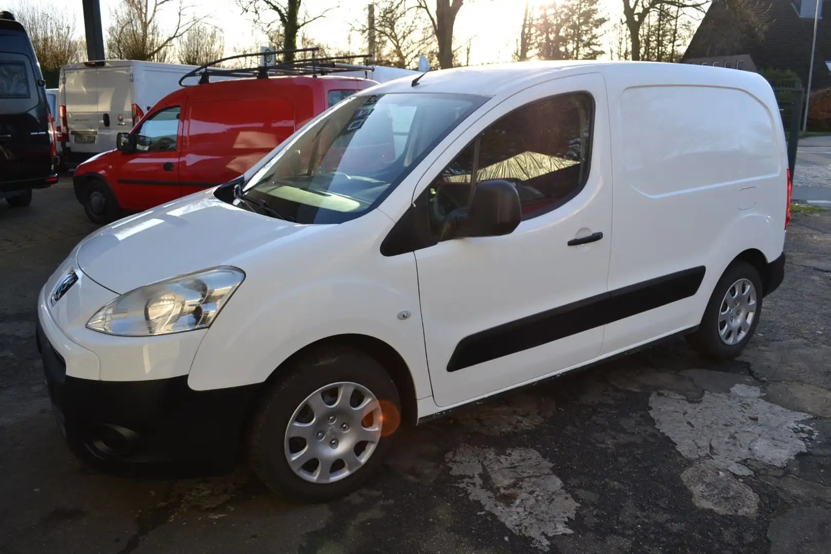 Peugeot Partner L1 Komfort Weiß - 1