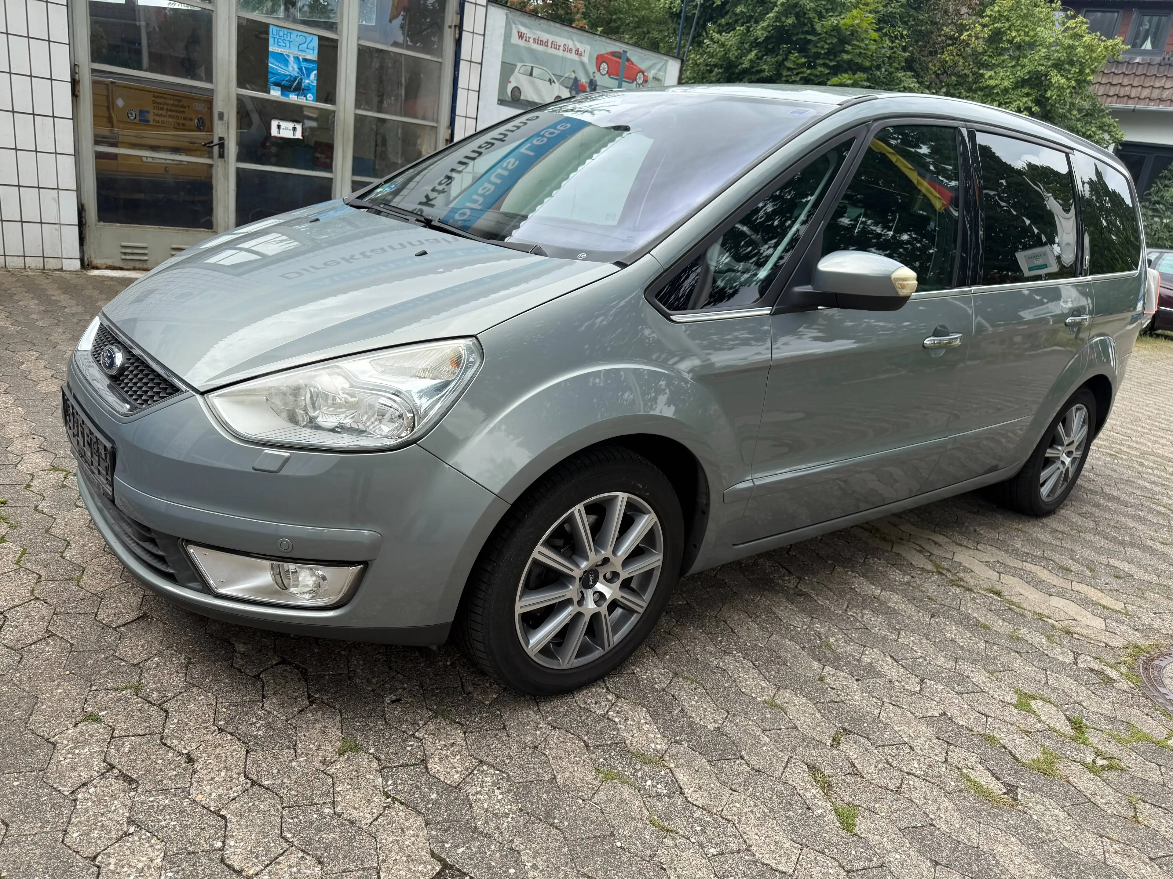 Ford Galaxy Galaxy Diesel 2.0 TDCi DPF Ghia.
