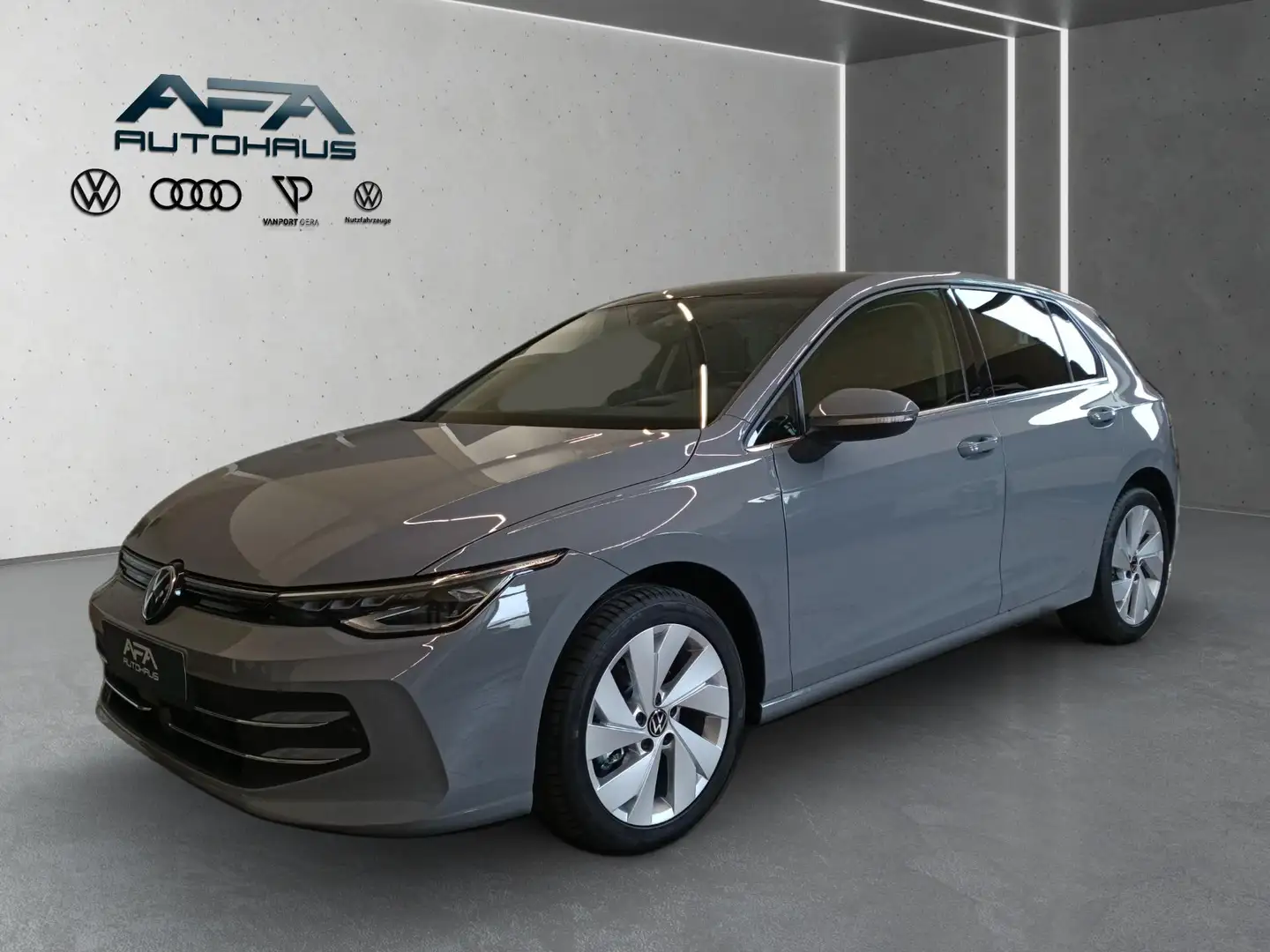 Volkswagen Golf VIII 1,5 eTSI STYLE DSG IQ.Light*RFK*ACC Schwarz - 2