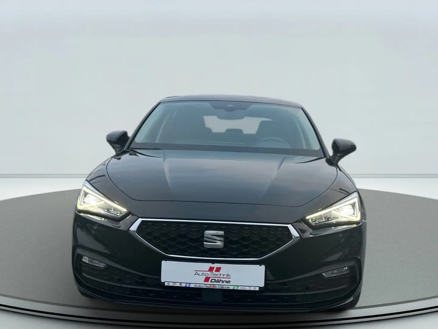 SEAT Leon 1.0 TSI Style KLIMA PDC SHZ NAVI LED Schwarz - 2