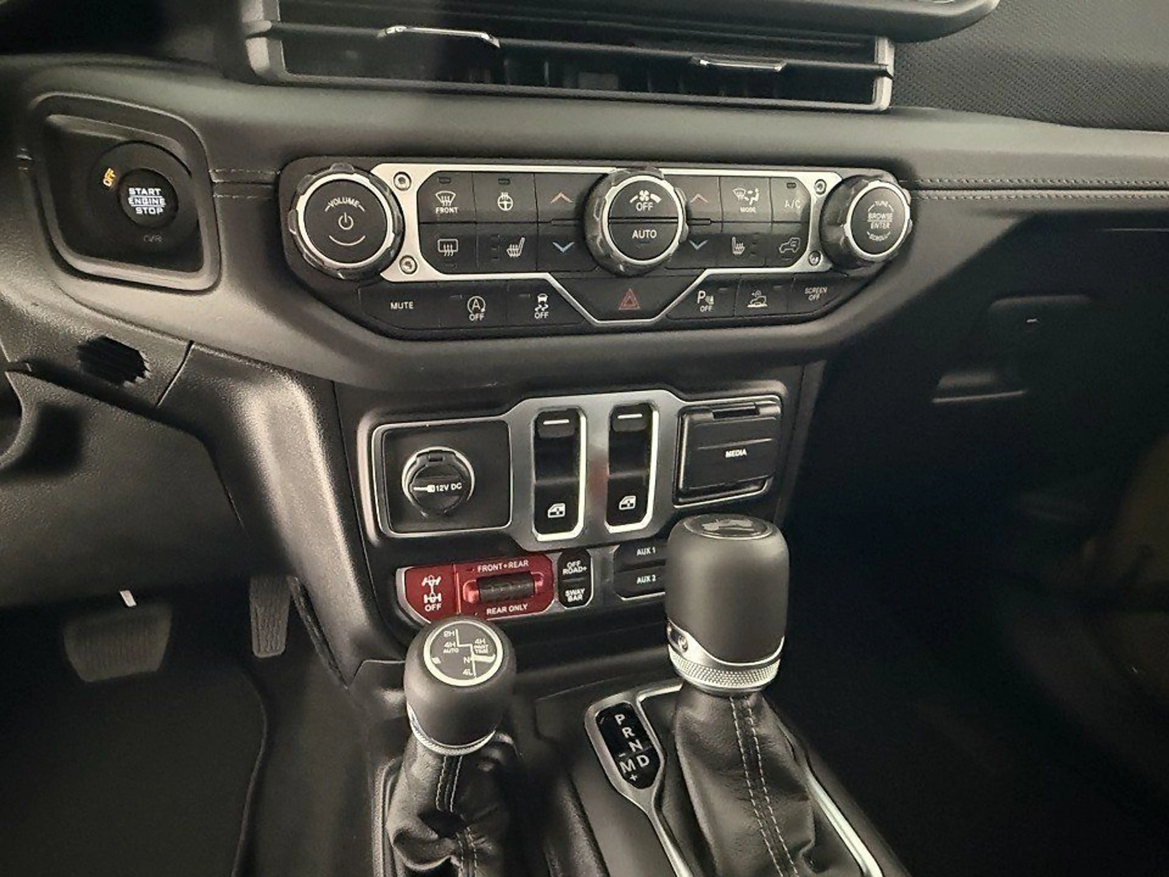 Jeep Wrangler 2.0 272PS Rubicon 3-türer Xtreme Warn-W — photo 9