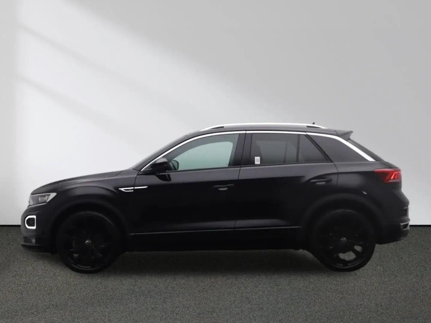 Volkswagen T-Roc Sport 1.5 TSI DSG CarPlay LED AHK Negru - 2
