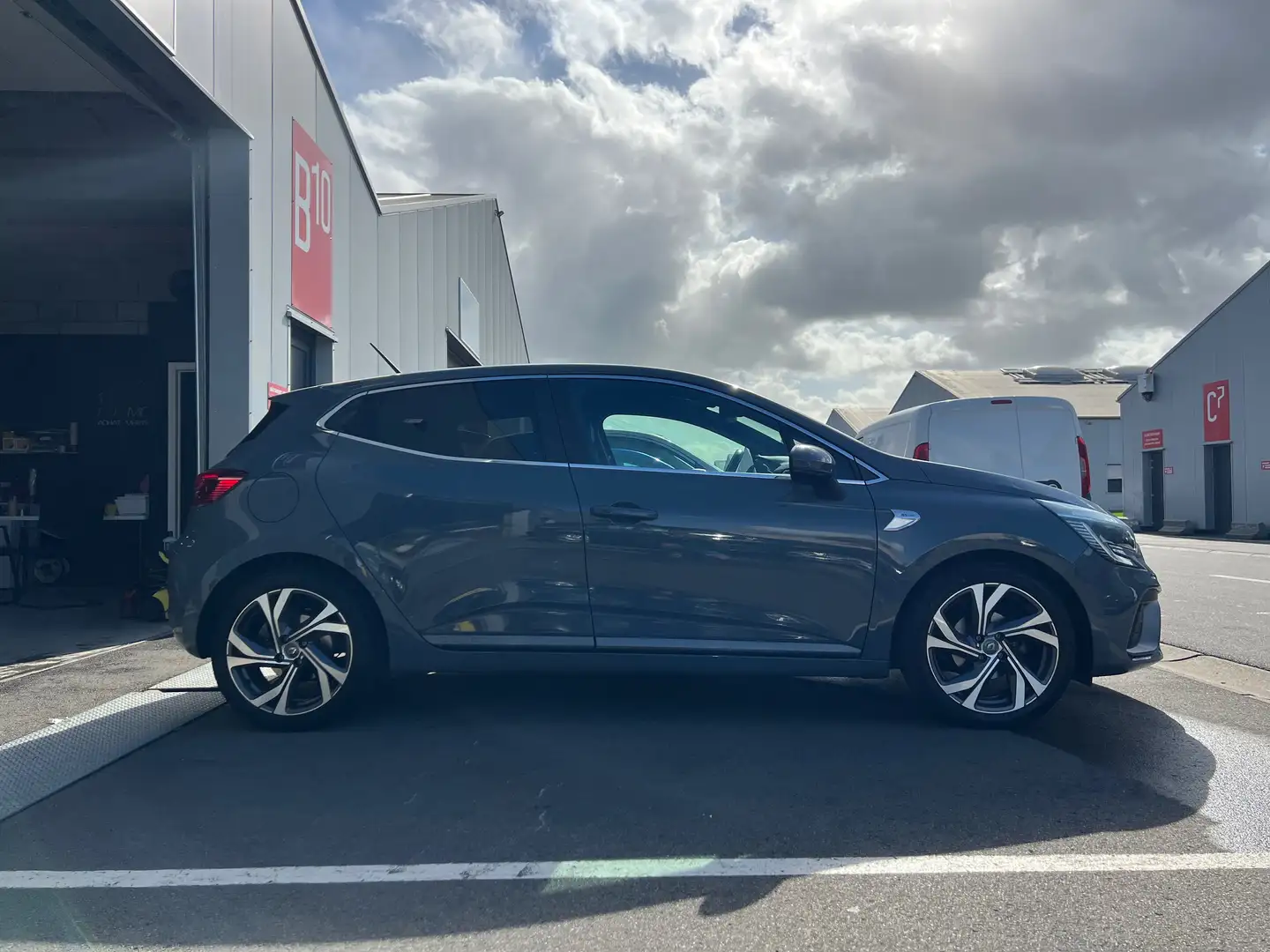 Renault Clio Clio 1.0 TCe RS LINE ☑️☑️☑️ Gris - 1