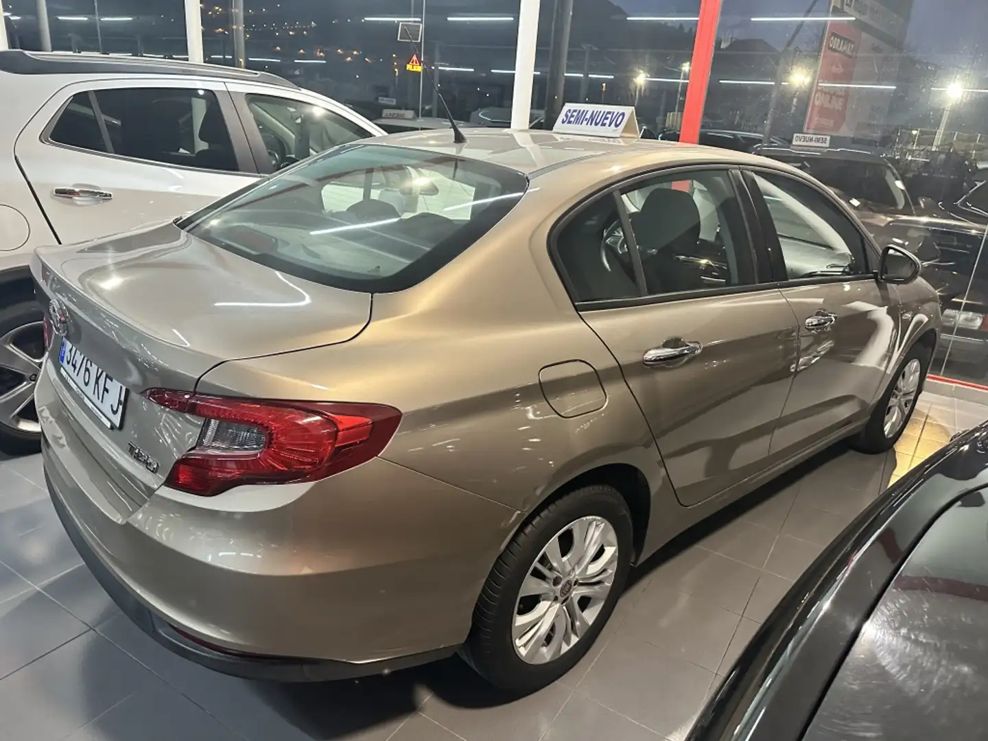 Fiat Tipo Sedán 1.3 Multijet II Lounge Plus Marrón - 1