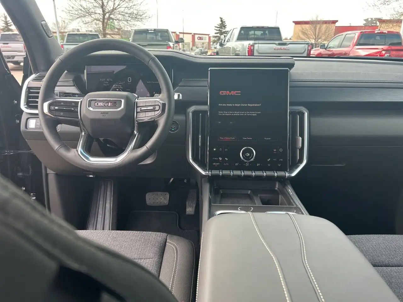 GMC Acadia снимка GMC Acadia
