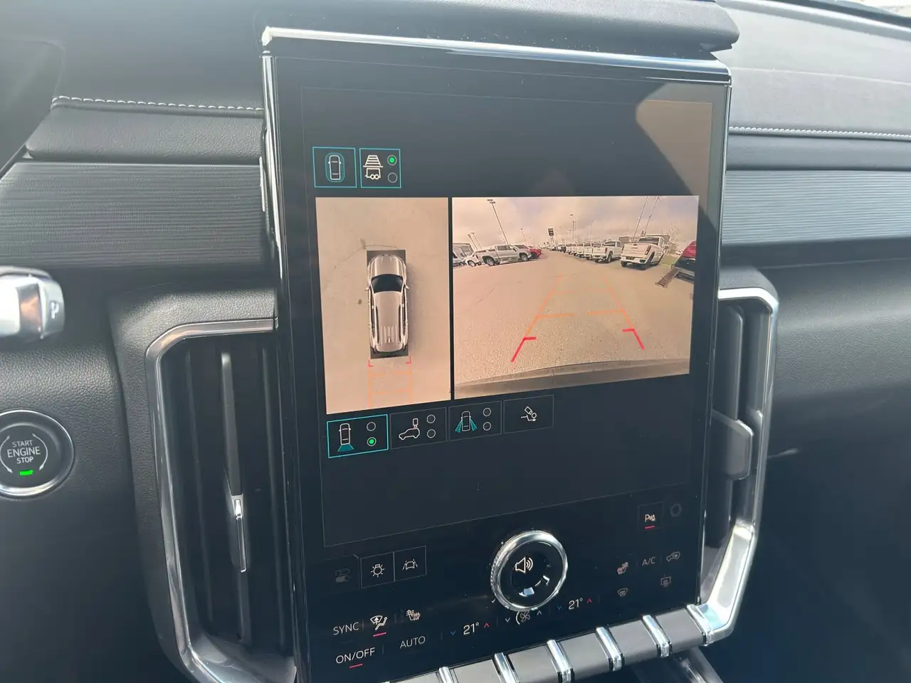 GMC Acadia снимка GMC Acadia