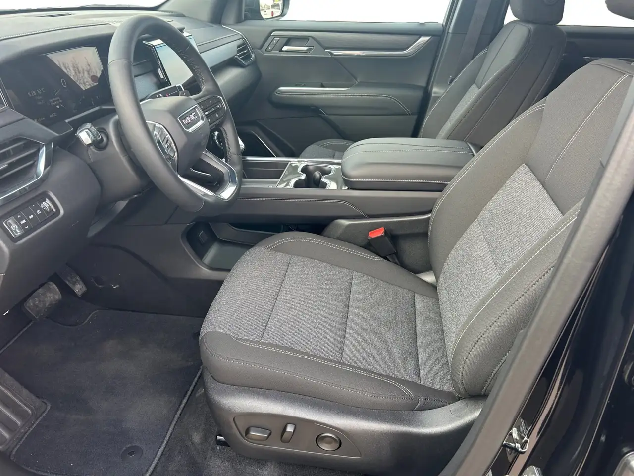 GMC Acadia снимка GMC Acadia