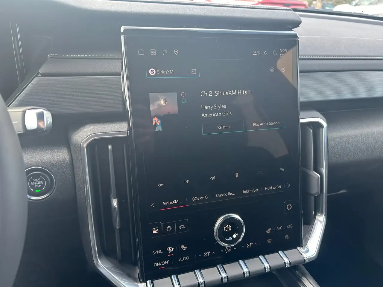GMC Acadia снимка GMC Acadia