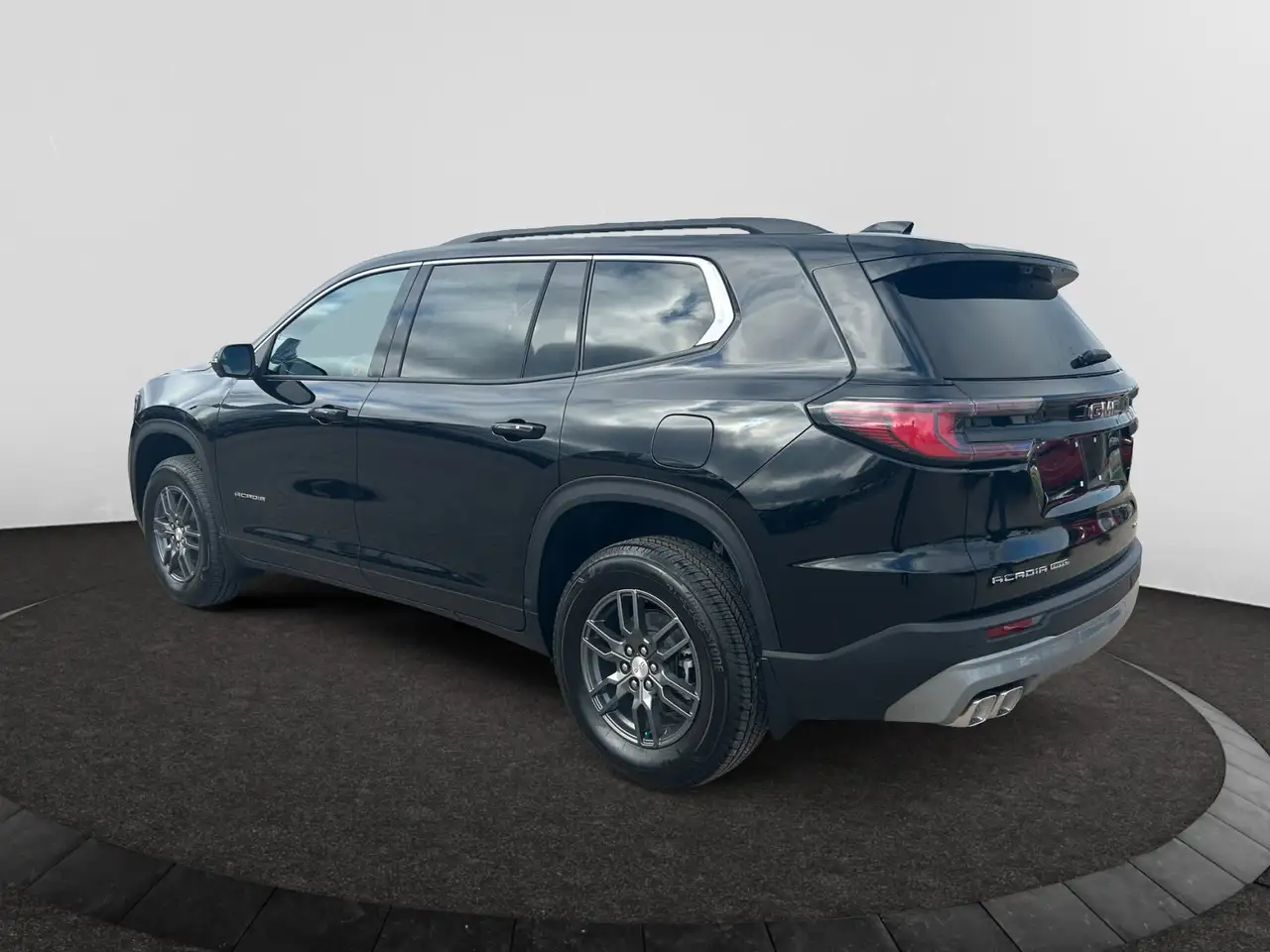 GMC Acadia снимка GMC Acadia