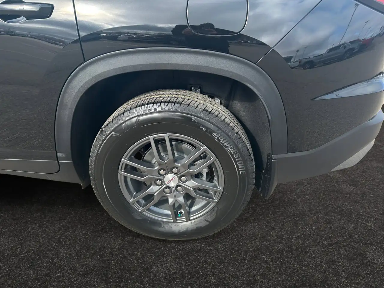 GMC Acadia снимка GMC Acadia