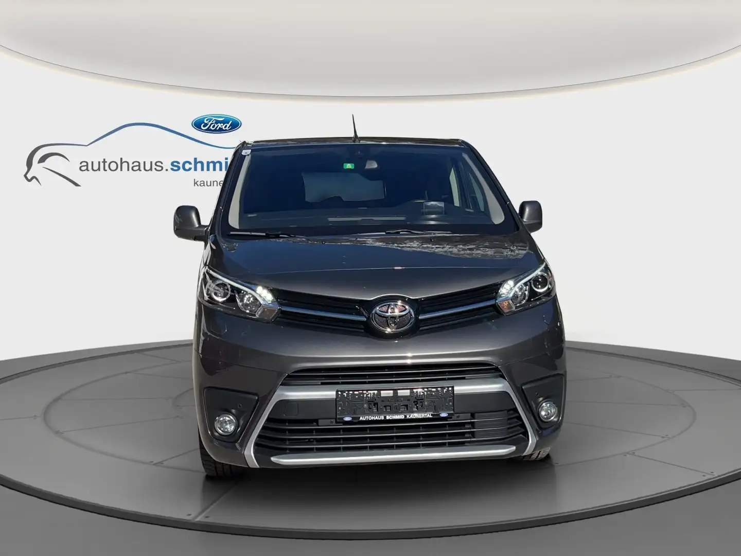 Toyota Proace Verso 2,0 D-4D 150 Medium Family Grijs - 2