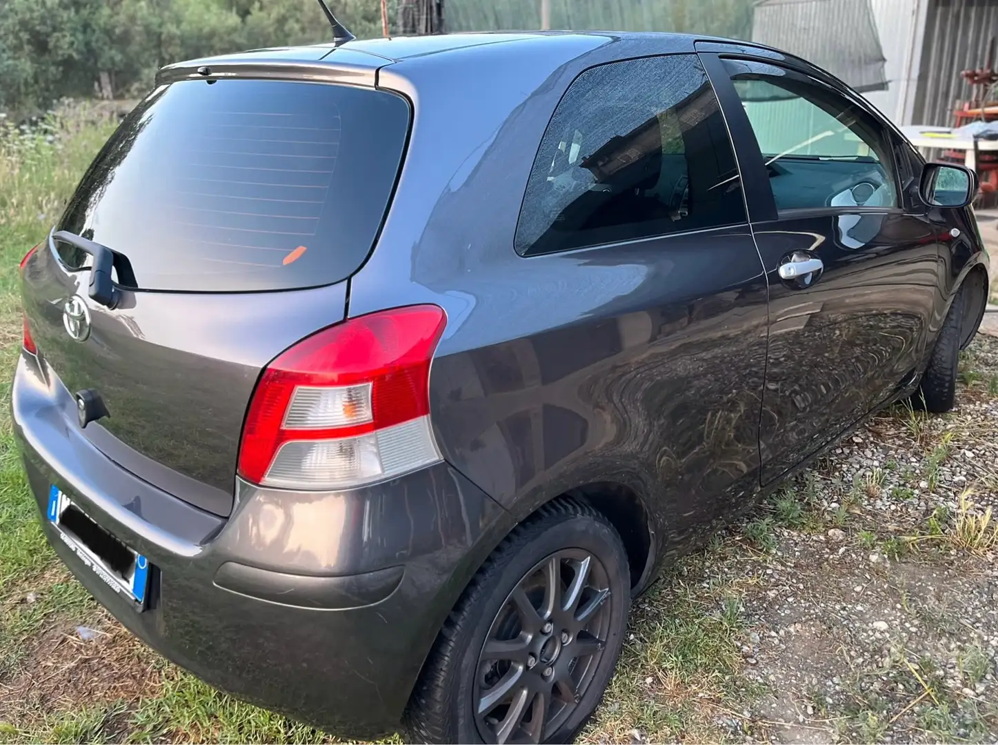 Toyota Yaris 3p 1.4 d-4d Sol c/vsc+trc - 2