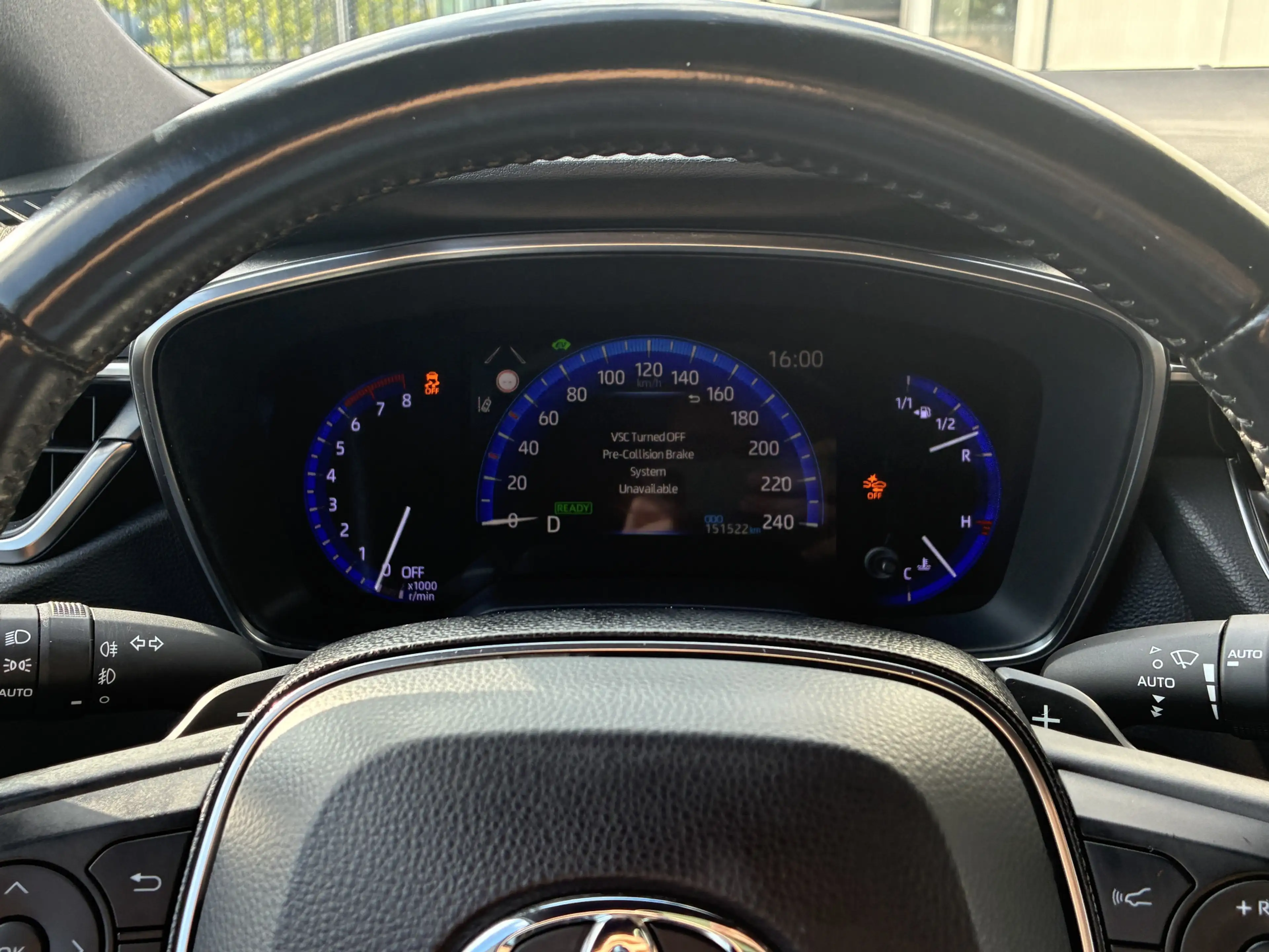 Toyota Corolla 2.0 Hybrid Style — photo 12