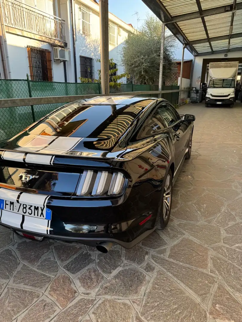 Ford Mustang Fastback 2.3 ecoboost 317cv auto - 1