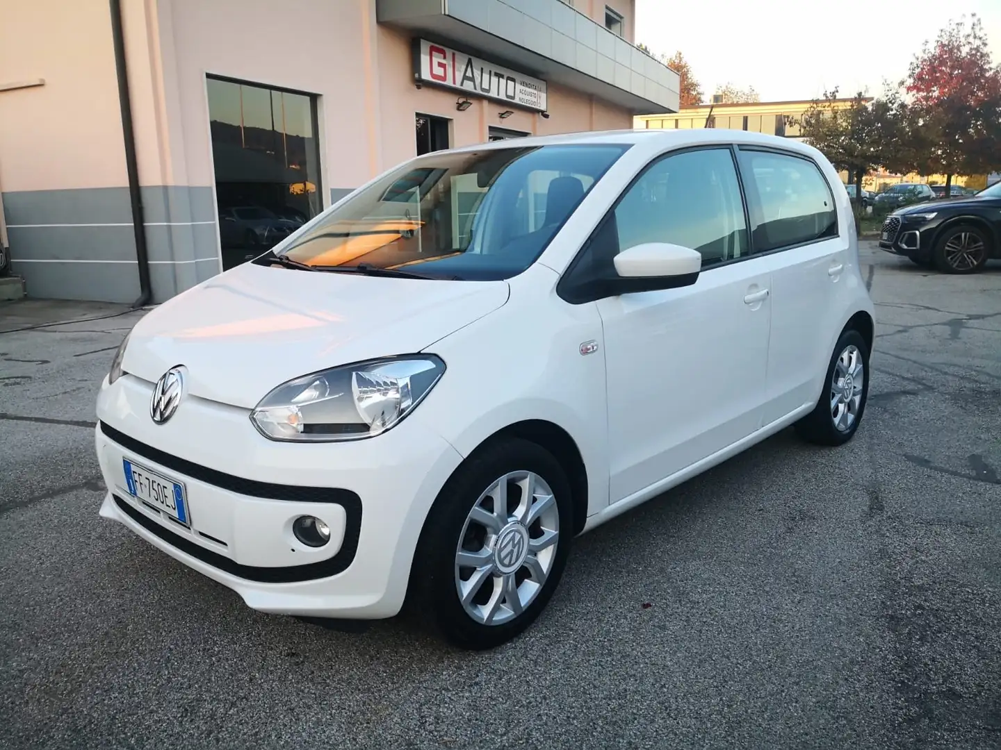 Volkswagen up! 1.0 METANO 5 porte Bianco - 1