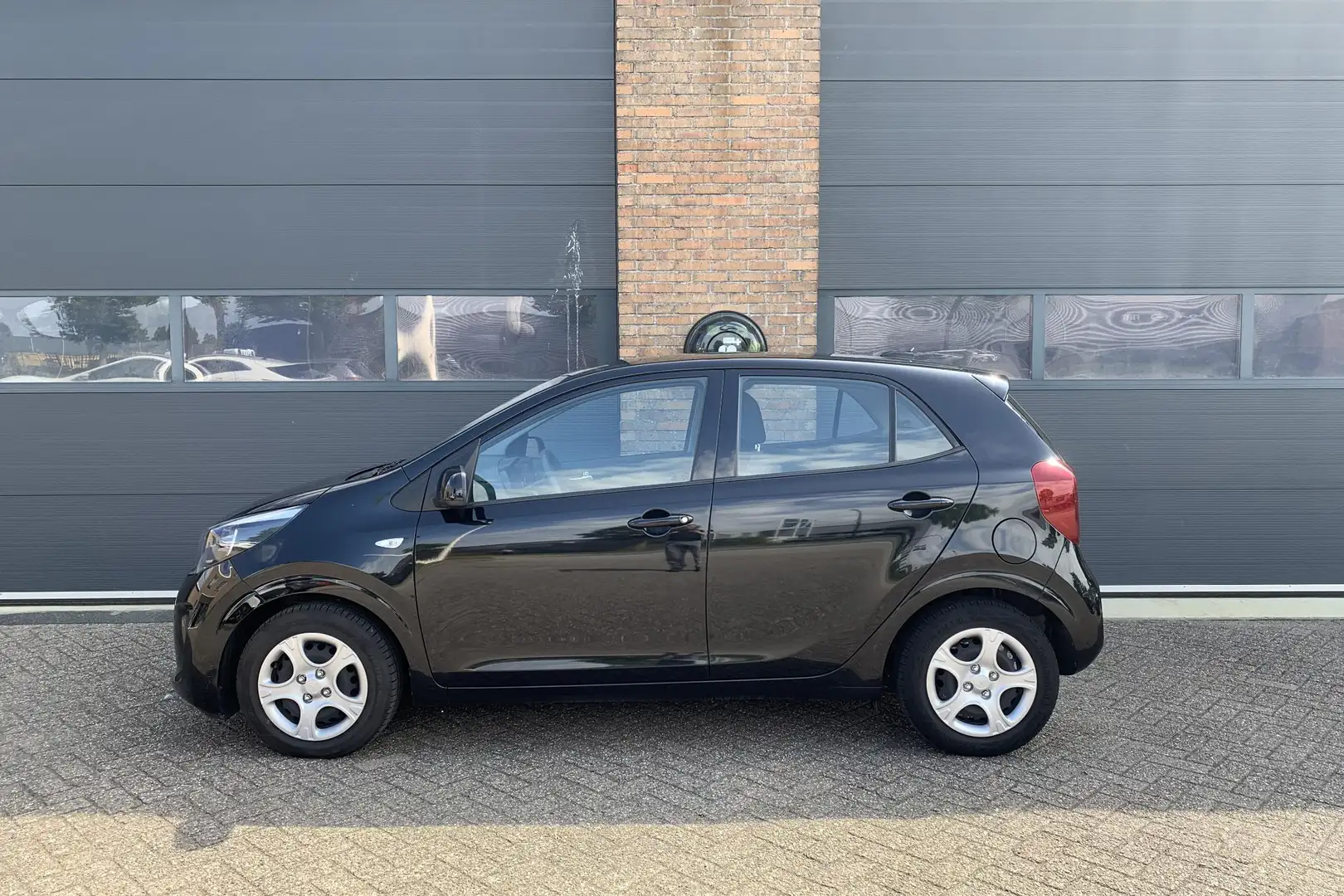 Kia Picanto 1.0 DPi ComfortLine Cruise Control | Bluetooth | A Noir - 2