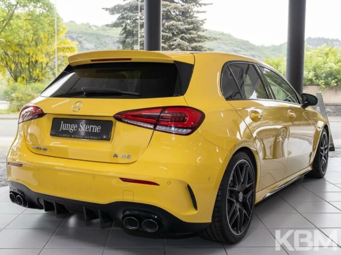 Mercedes-Benz A 45 AMG A 45 AMG 4M+ PANO°MEMO°MBEAM°NIGHT°DAB°MBUX° Sárga - 2