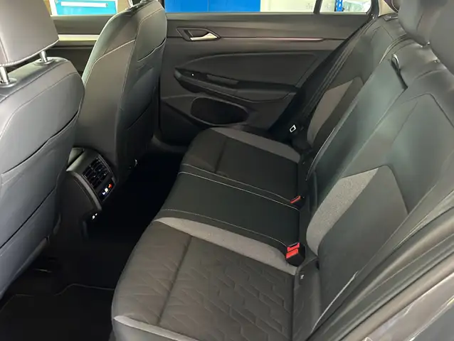 Volkswagen Golf view 14