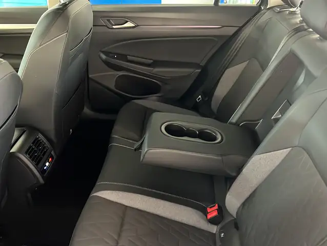 Volkswagen Golf view 15