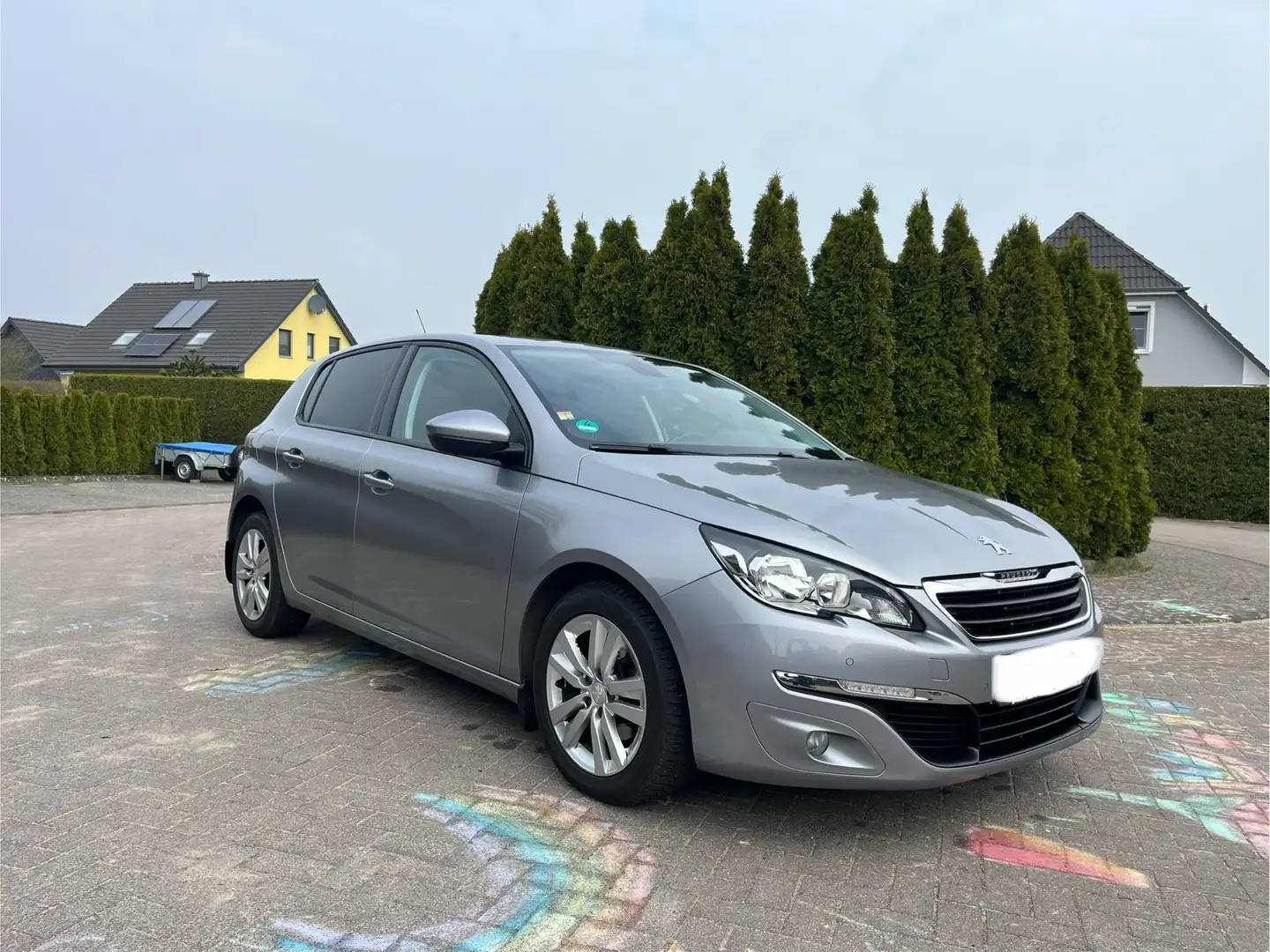 Peugeot 308 125 THP Active Silber - 1