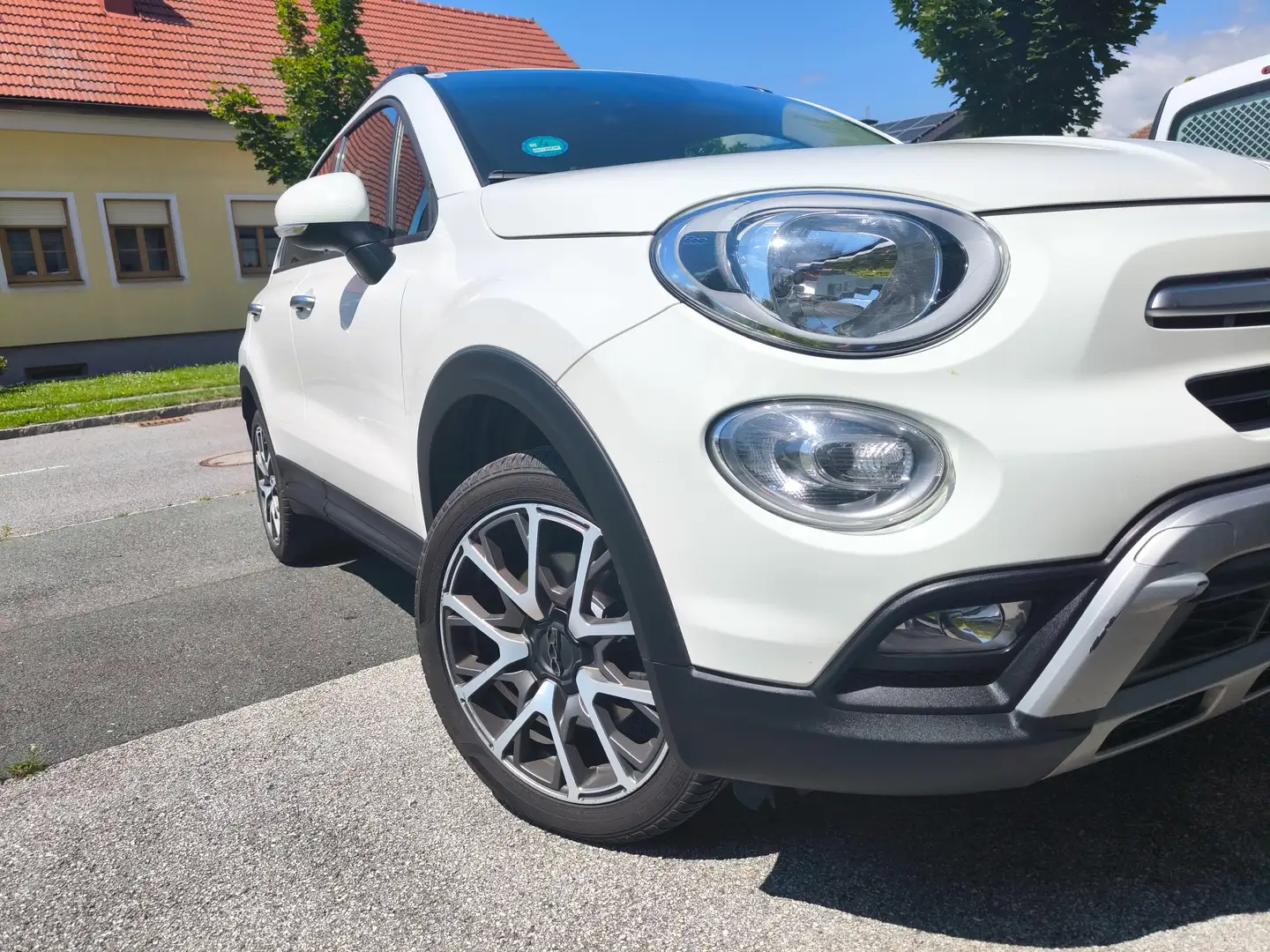 Fiat 500X 500X 1,6 E-torQ 110 Off-Road Look S-Design Cross Weiß - 1