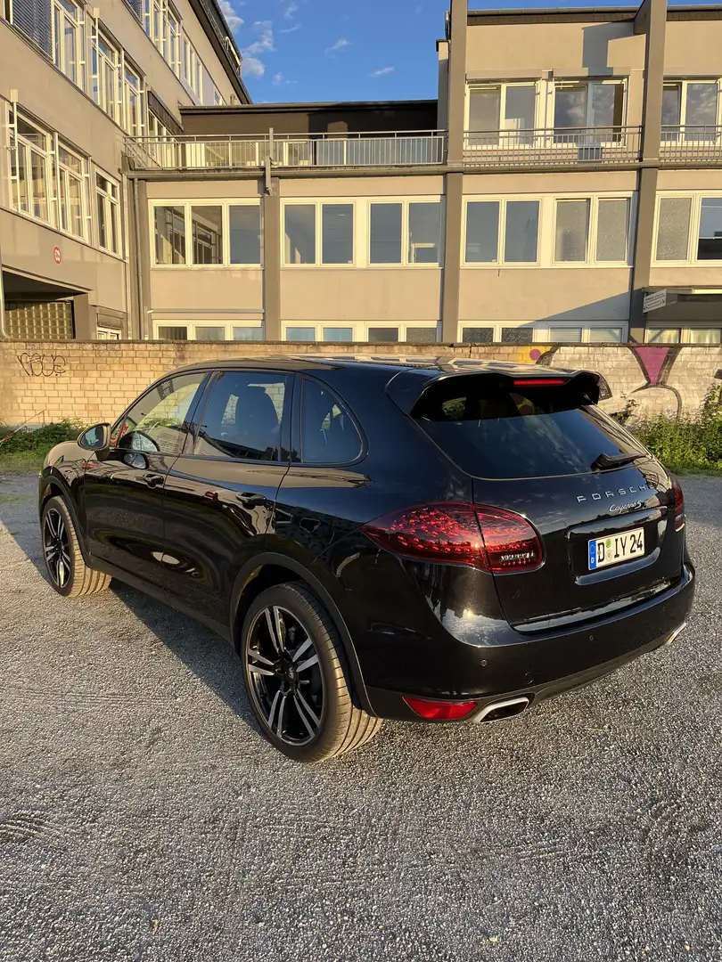 Porsche Cayenne S Tiptronic Pano, Navi, Luftfed, 21 Turbo Felgen, Schwarz - 1