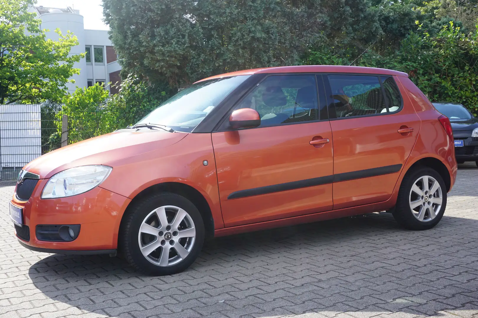 Skoda Fabia Elegance/1.6/TOP Gepflegt/Scheckheft/TÜV02.2026 Orange - 2