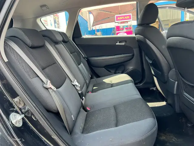 Hyundai I30 view 4