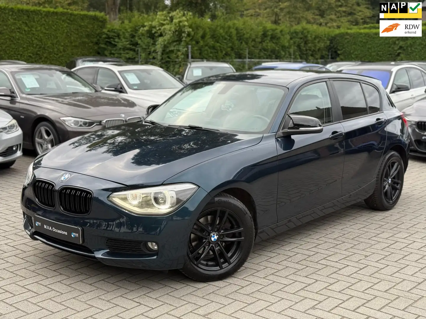BMW 116 1-serie 116i Upgrade Edition|Nieuwe Ketting + Klep Blauw - 1