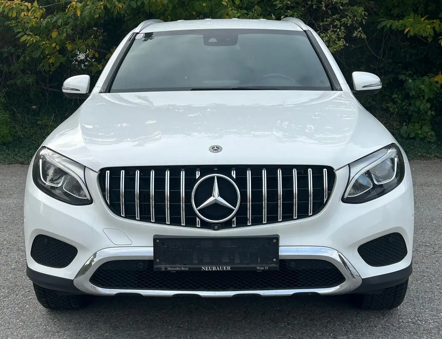 Mercedes-Benz GLC 220 d 4MATIC Aut. Exclusive Weiß - 1
