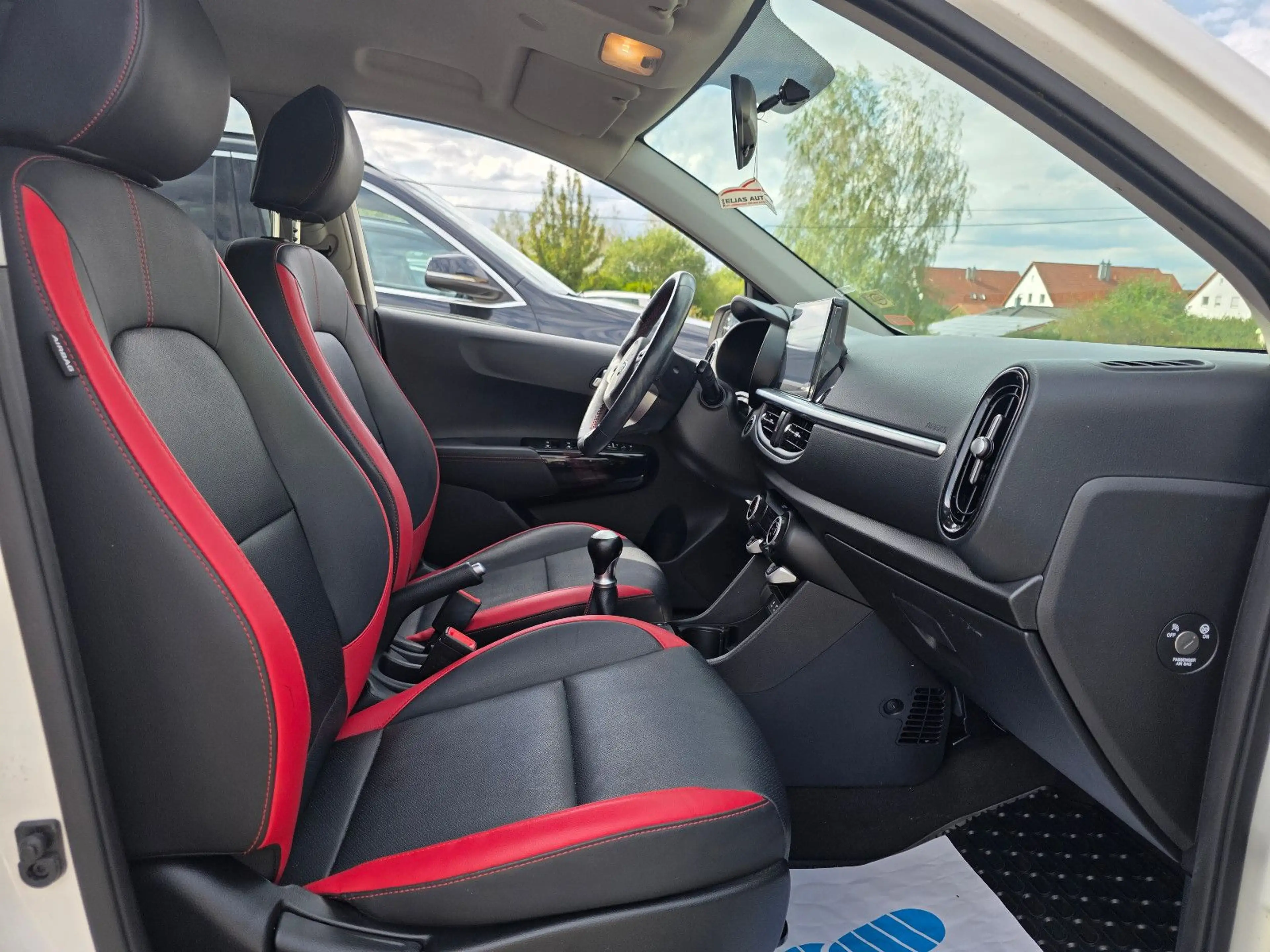 Kia Picanto GT-Line — photo 9