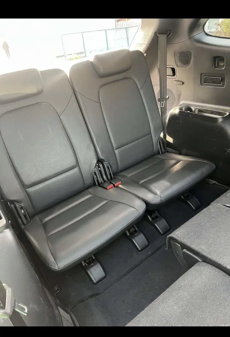Hyundai Grand Santa Fe 2.2 CRDi Executive Schwarz - 2